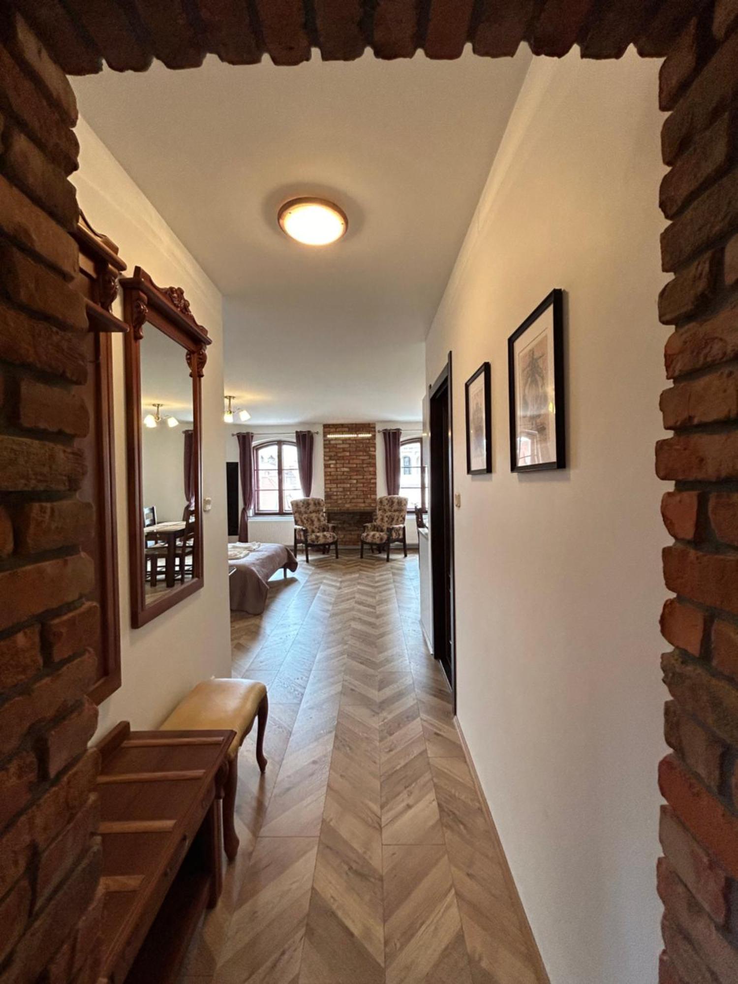 Apartament Stary Rynek 41 Poznań Exteriör bild